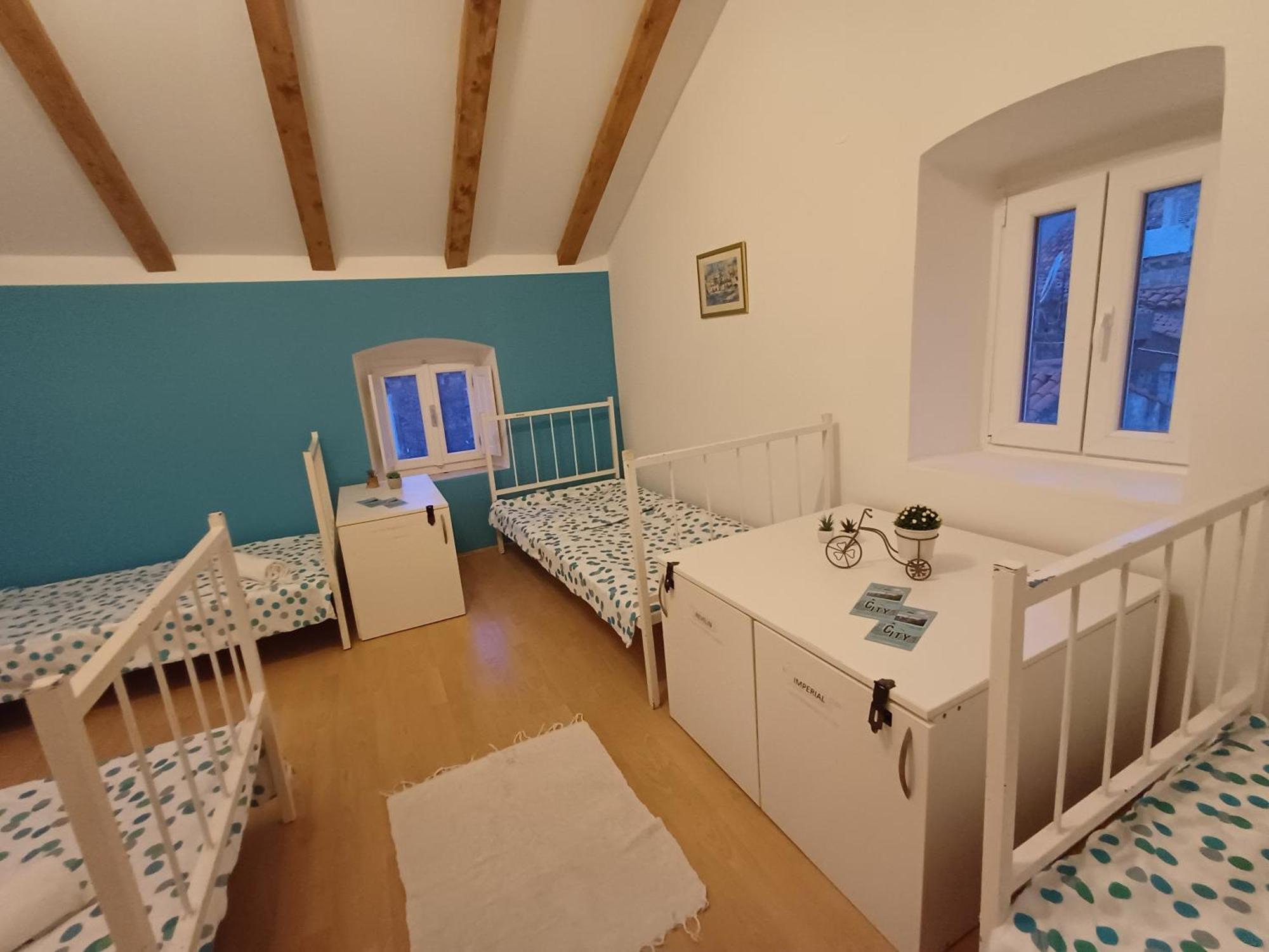 Lit dans Dortoir Mixte de 4 Lits