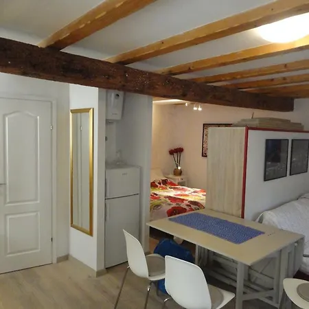 City Walls Hostel-3